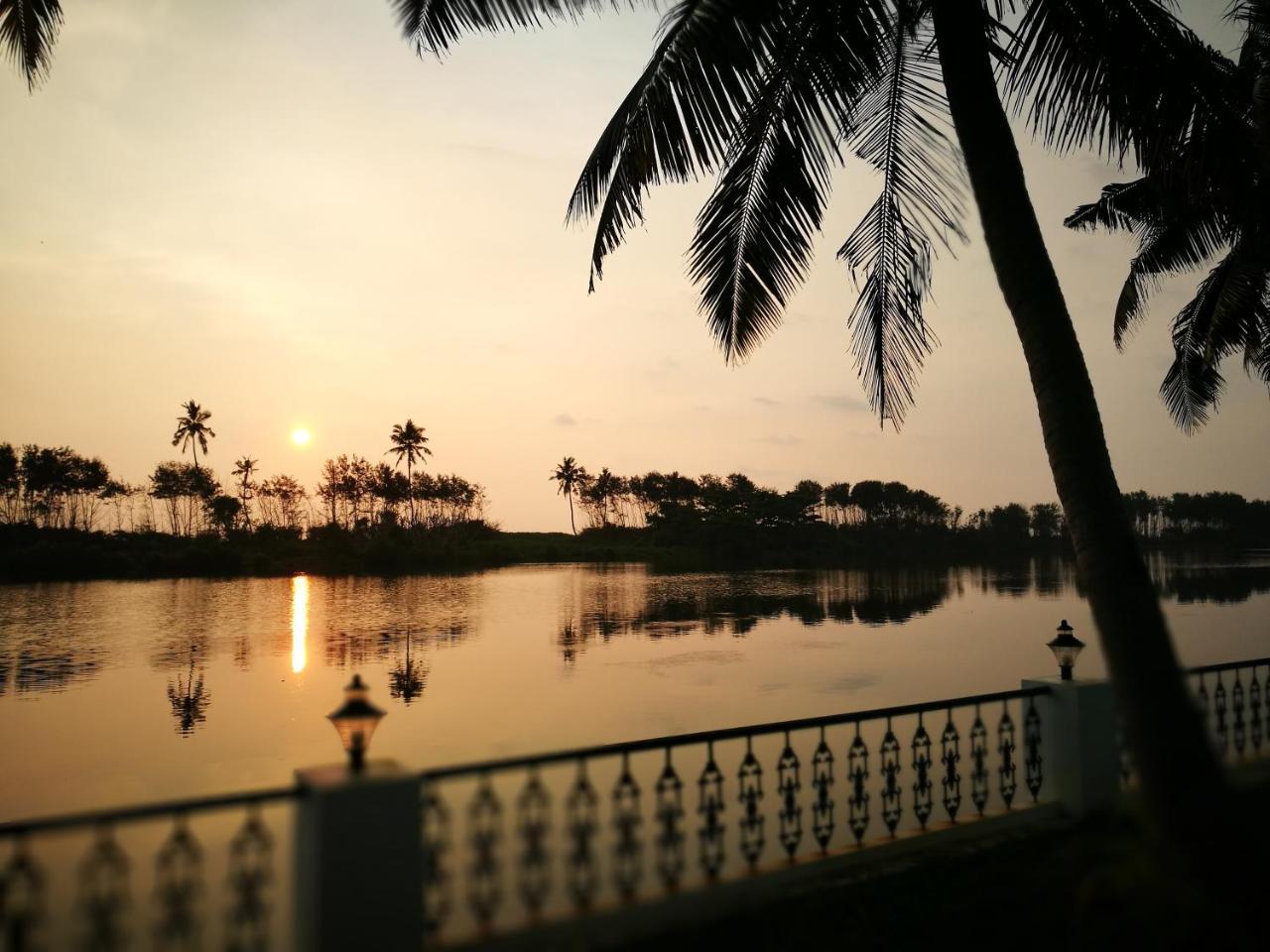 Paravūr Voye Homes Majestic Retreat Resort Varkala المظهر الخارجي الصورة
